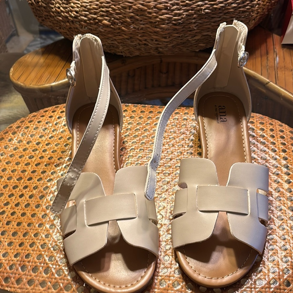 Ana Sandals